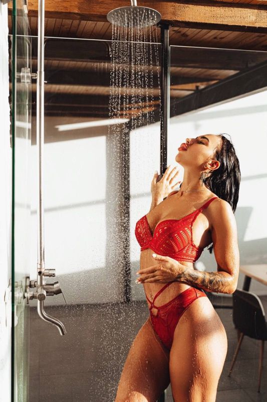 Kharkiv escort : Aleksandra - photo 1