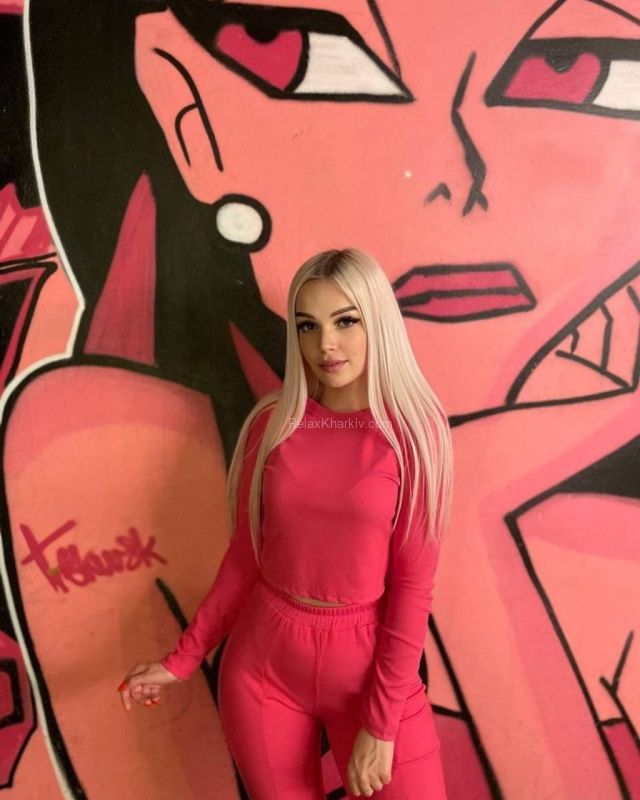 Kharkiv escort : Vika - photo 2